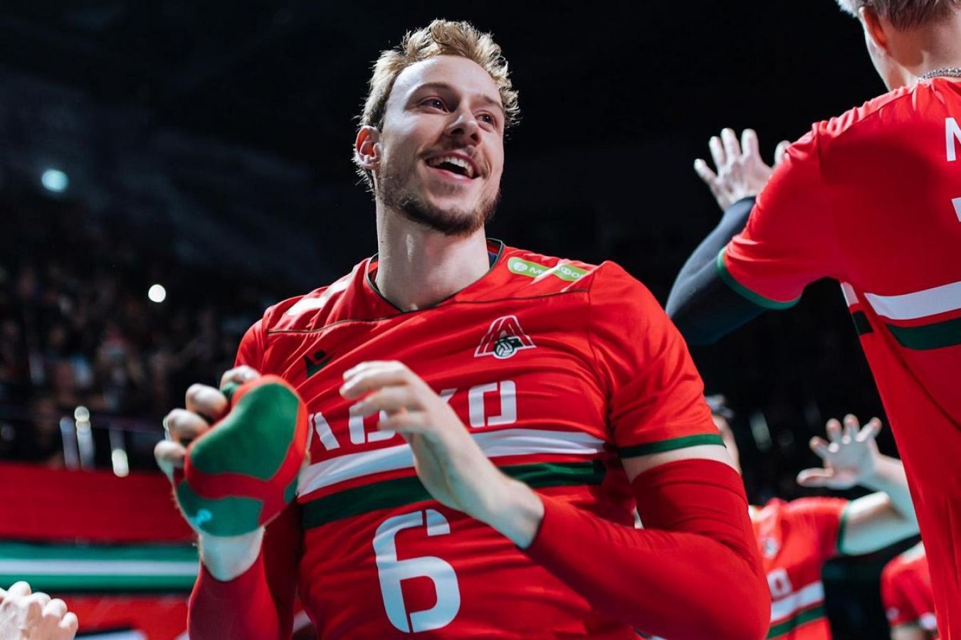 «Я благодарен за ещё один шанс». Сильная история волейболиста, сражающегося с раком