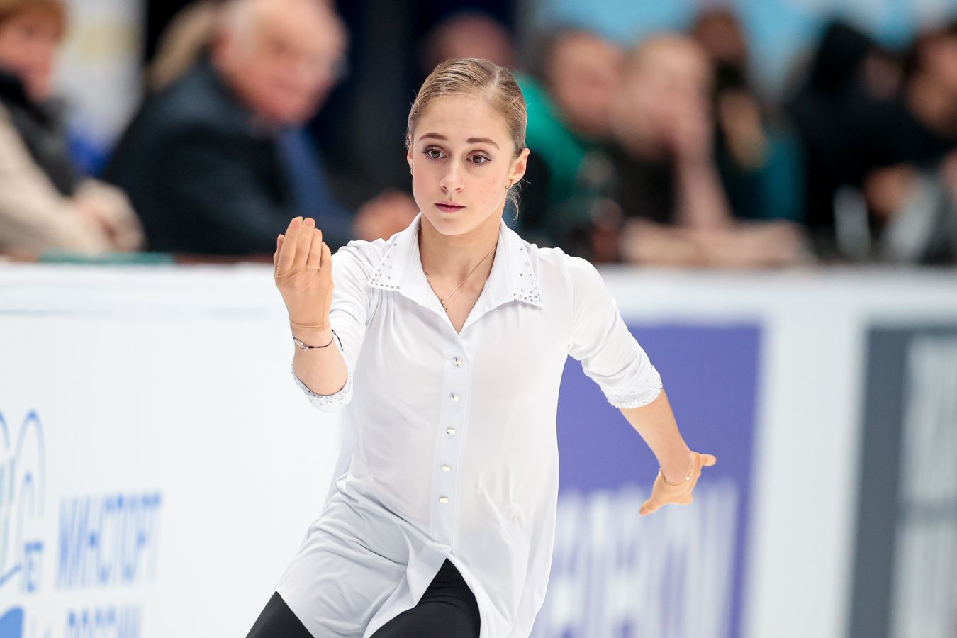 Горбачёва рассказала, что летом учила четверной лутц и тройной аксель
