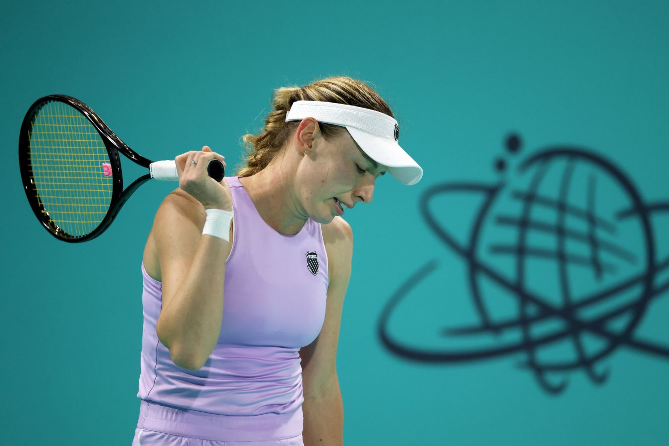 Александрова проиграла финал в Абу-Даби 101-й ракетке. Зато завоевала трофей в паре