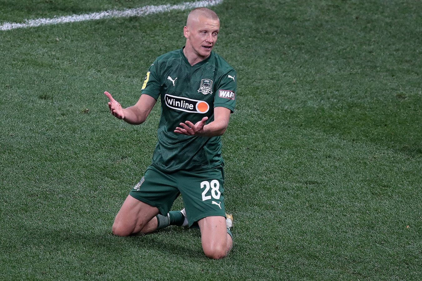 Краснодар расторг контракт с Игорем Смольниковым