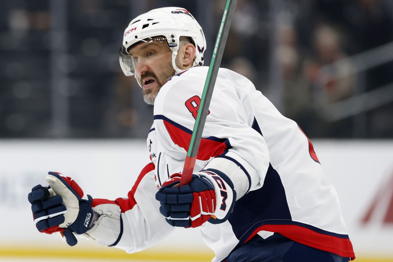 Александр Овечкин забил 928-й гол в регулярных чемпионатах НХЛ