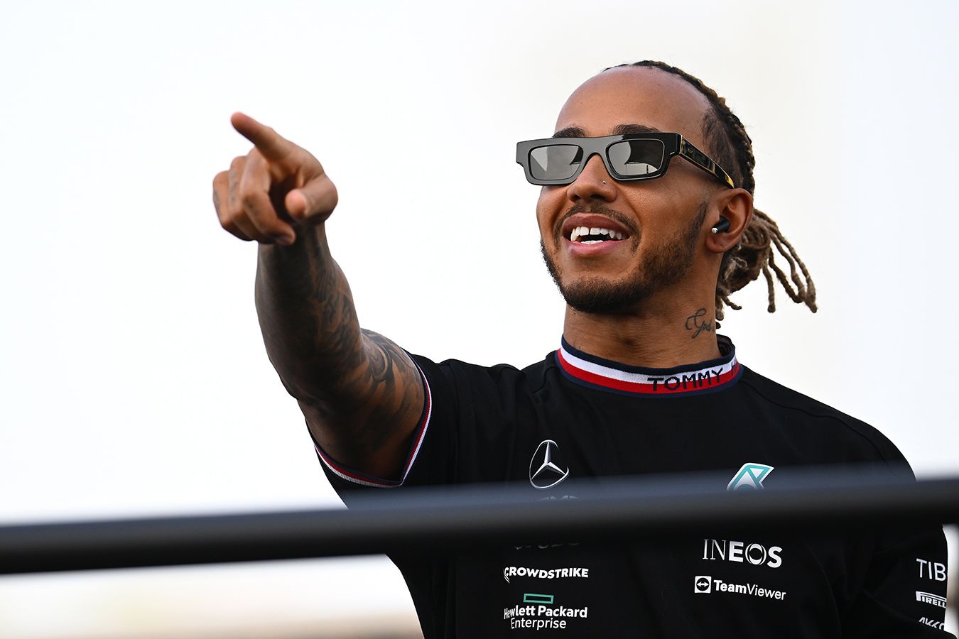 Хэмилтон выступил в защиту девушки-комментатора Sky Sports