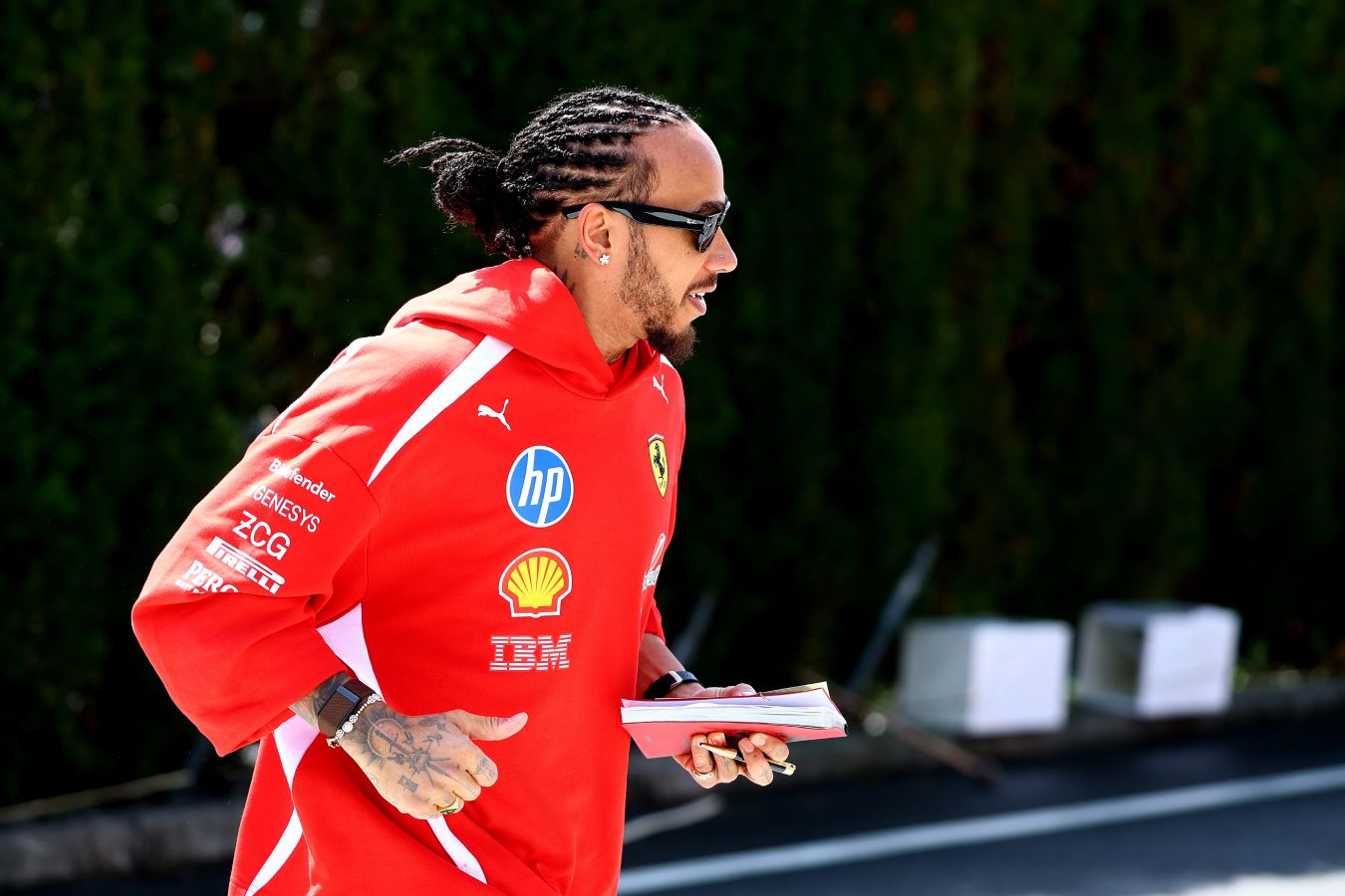 Гонщики Формулы-1 назвали Льюиса Хэмилтона главным кандидатом на участие в реалити-шоу