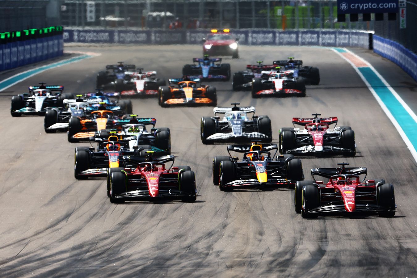 Формула-1 приняла решение о массе болидов на новый сезон