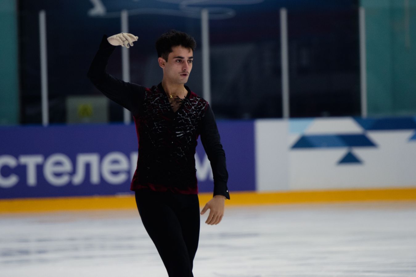 «Нужно отстать от себя, не докапываться, а делать выводы». Интервью с Артуром Даниеляном