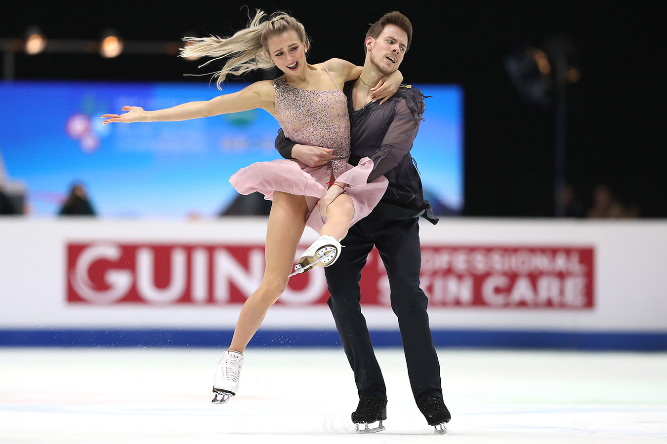 Синицина и Кацалапов вернули в Россию золото ЧЕ в танцах на льду спустя 7 лет