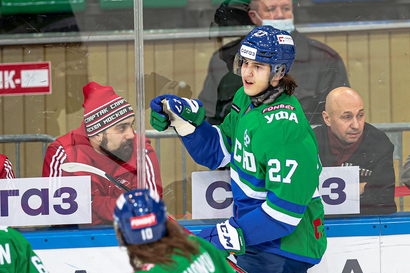 Победившего болезнь русского таланта ждут в НХЛ. Как быть с арендой Амирова в «Салавате»?