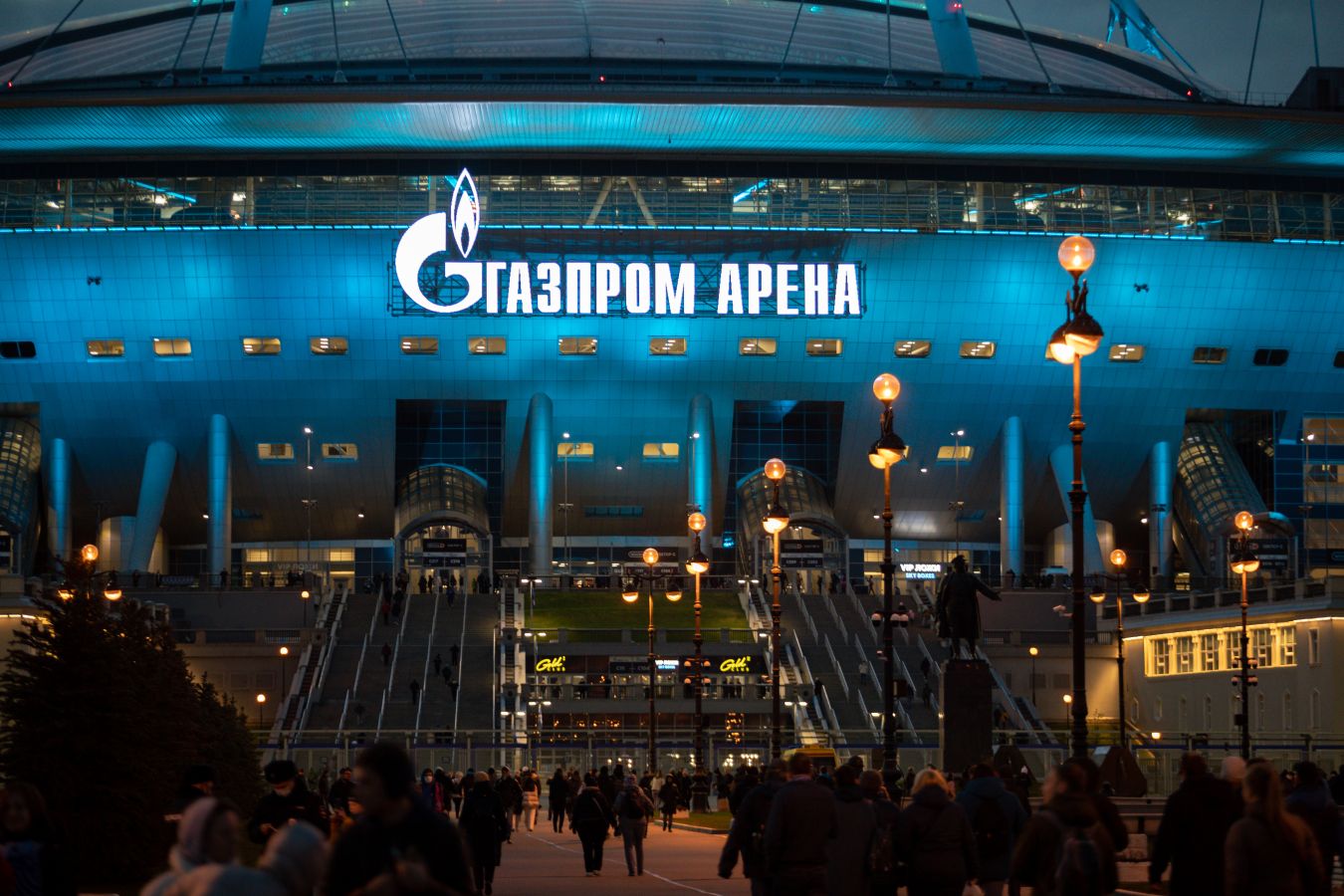 Возле «Газпром Арены» в Санкт-Петербурге откроется центр выдачи карт болельщика