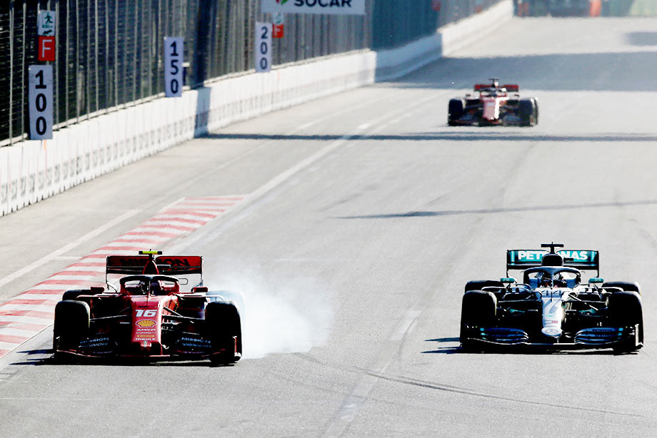 «Феррари» продолжает терять сезон. А Риккардо в панике. Итоги Гран-при в Баку
