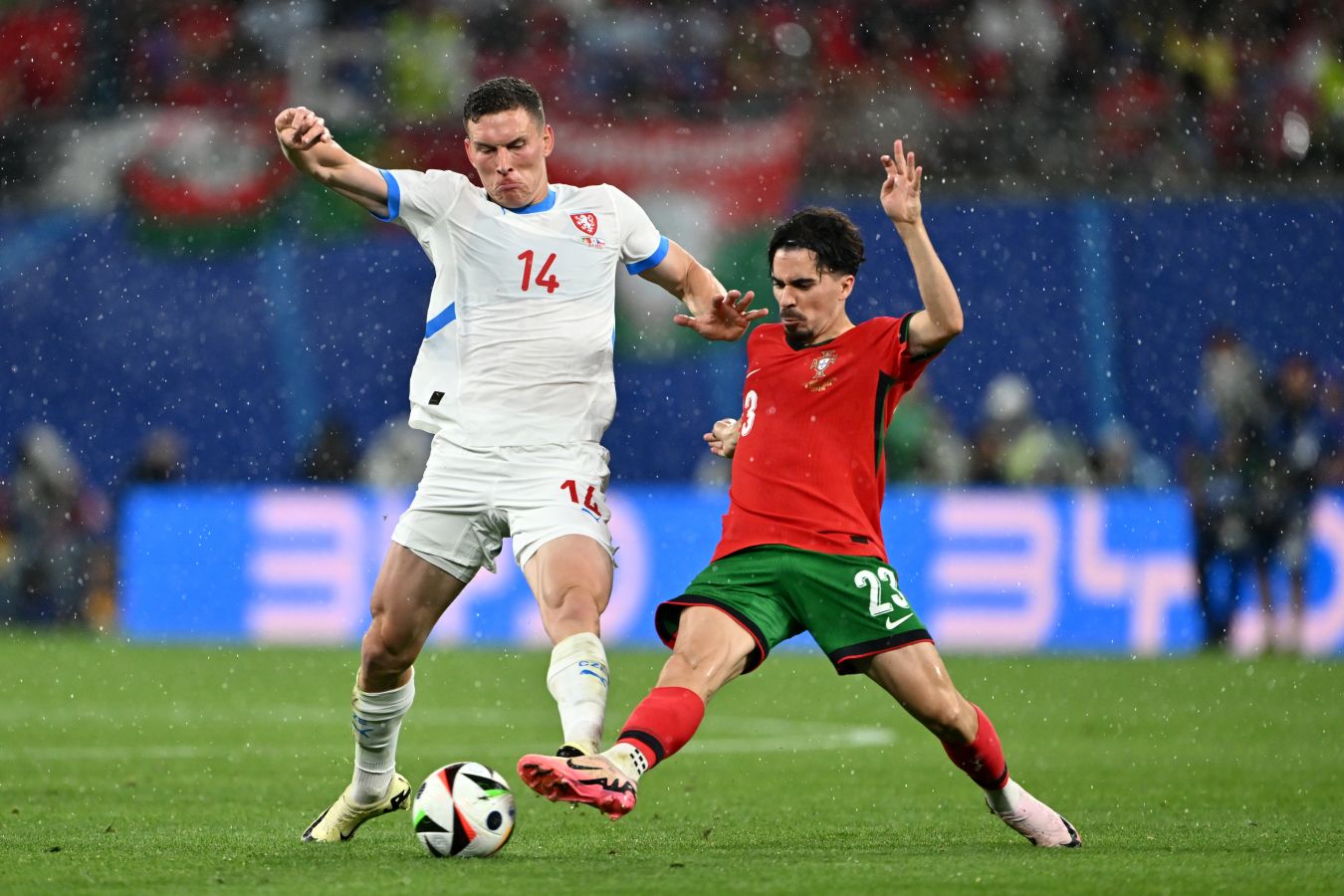 Витинья признан лучшим игроком матча Евро-2024 между Португалией и Чехией