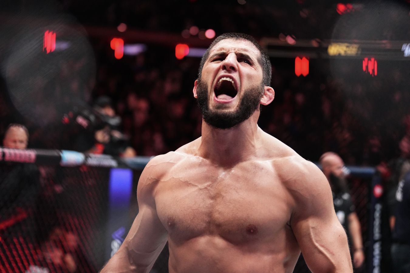 Ислам Махачев высказался о праве Шавката Рахмонова на титульный бой