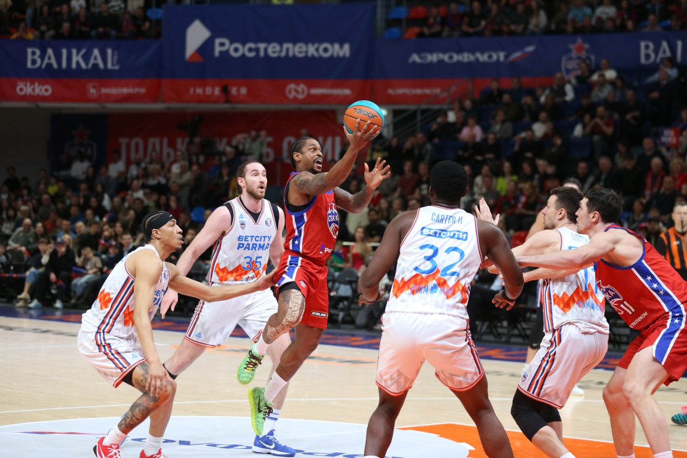 ЦСКА с трудом одолел «Парму»