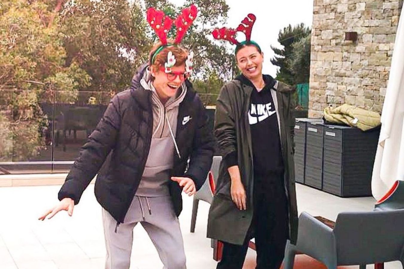 «Это видеоверсия уродливого рождественского свитера». Шарапова и Синнер отлично спелись