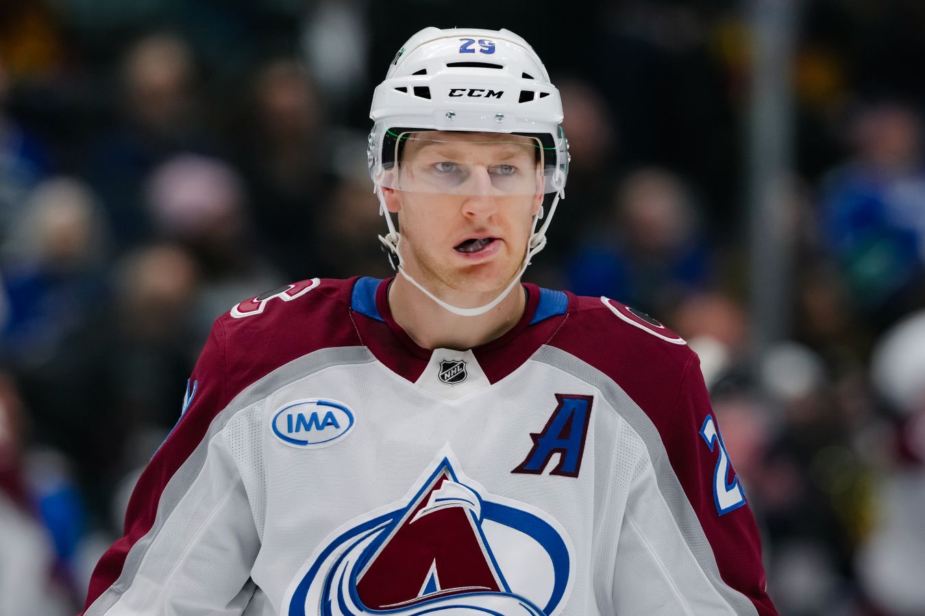 Натан Маккиннон повторил достижение Марио Лемье 30-летней давности