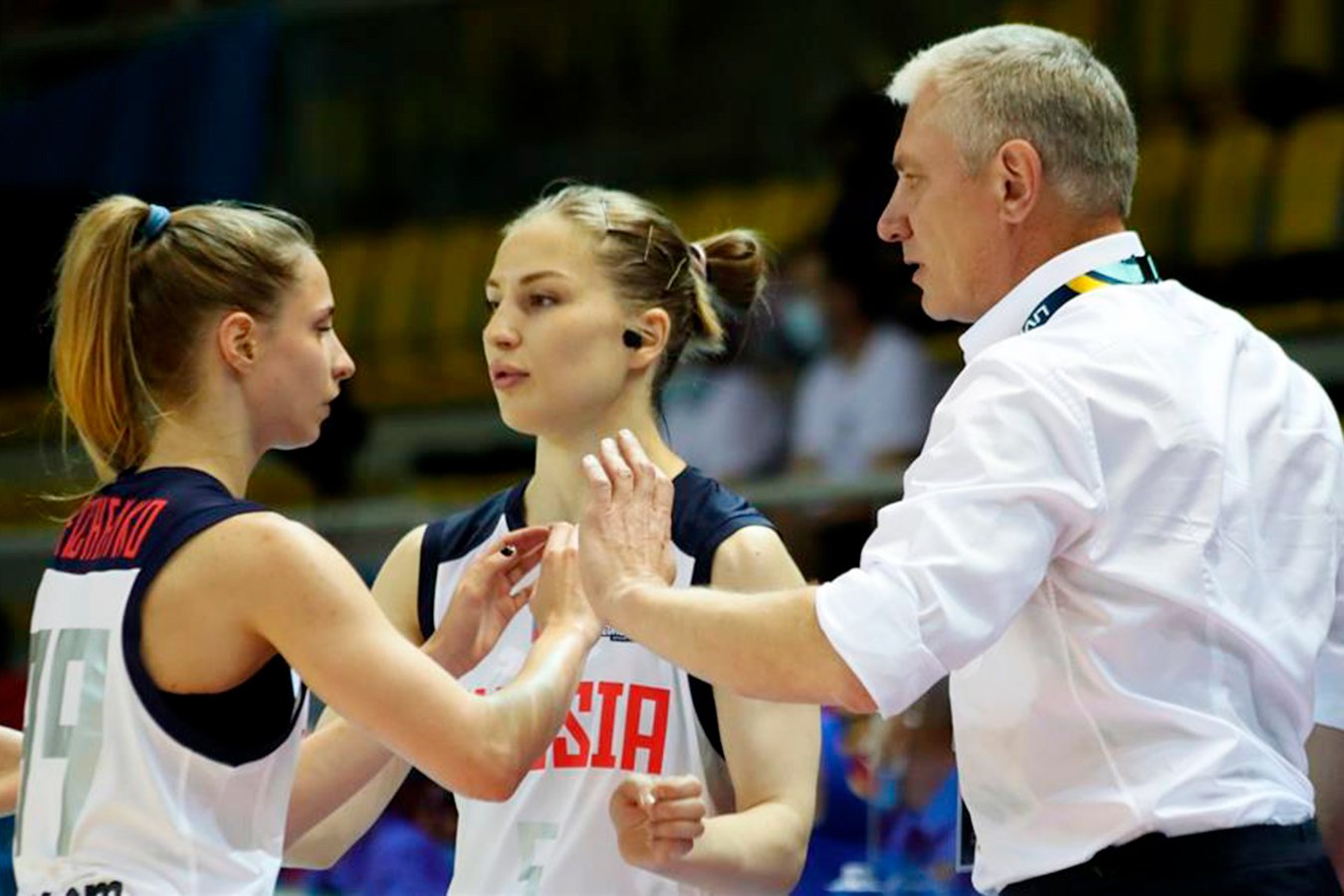 Женская сборная России разгромно проиграла Франции на чемпионате Европы по баскетболу