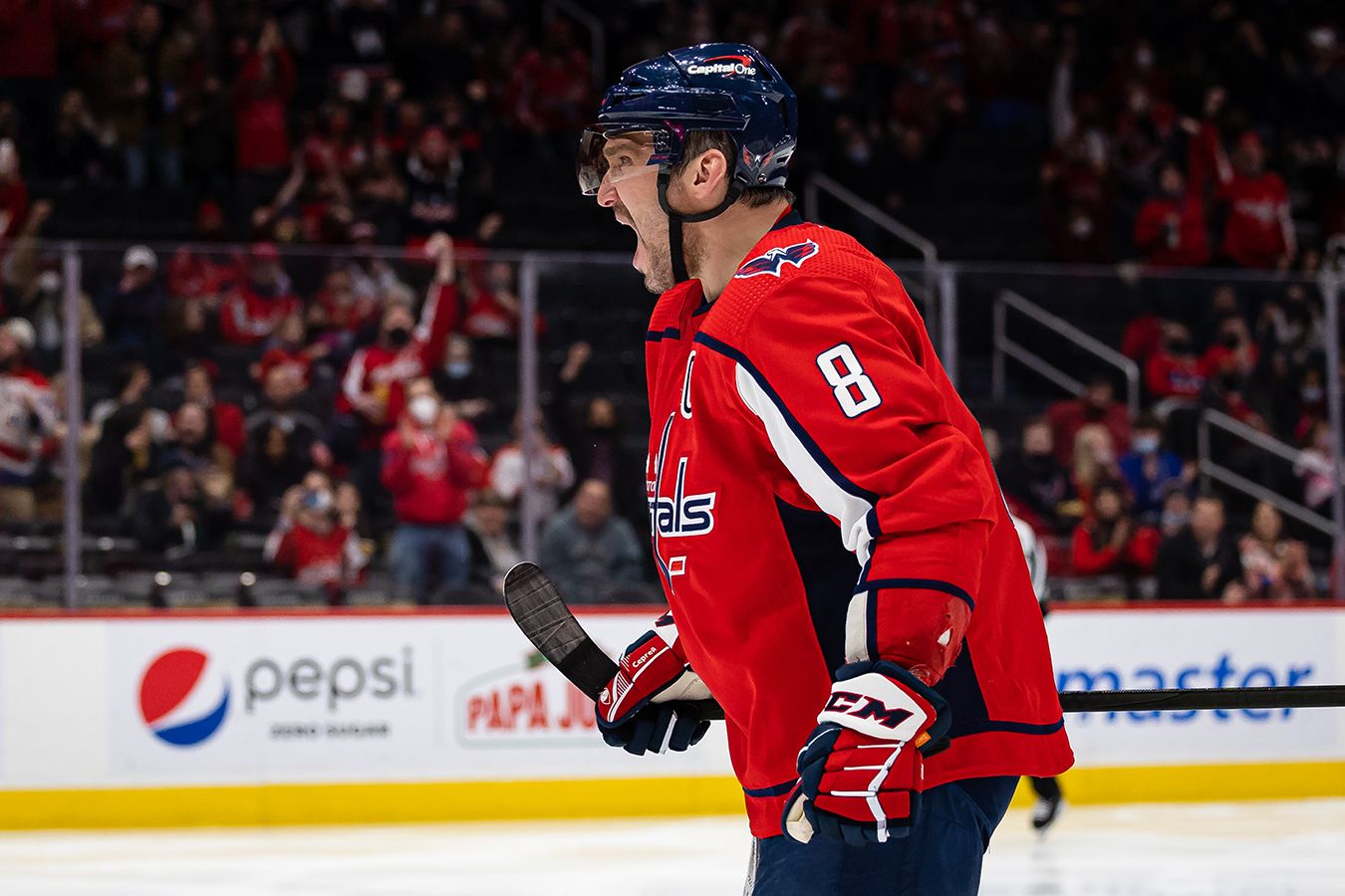 Овечкин забросил 1000 шайб в НХЛ с учётом плей-офф. До рекорда Гретцки 16 голов