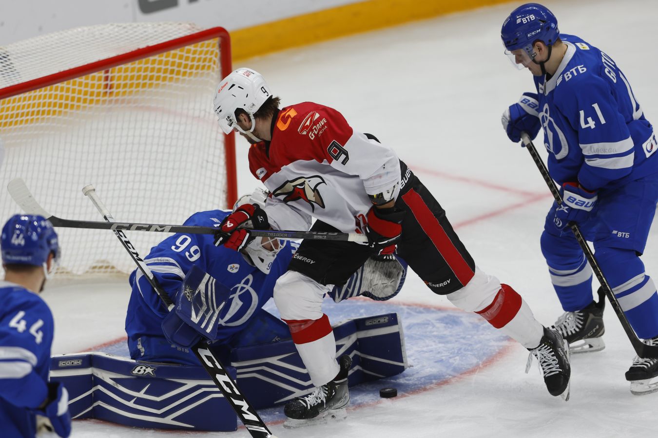 Генменеджер Авангарда поделился последней информацией по ситуации с Маклаудом