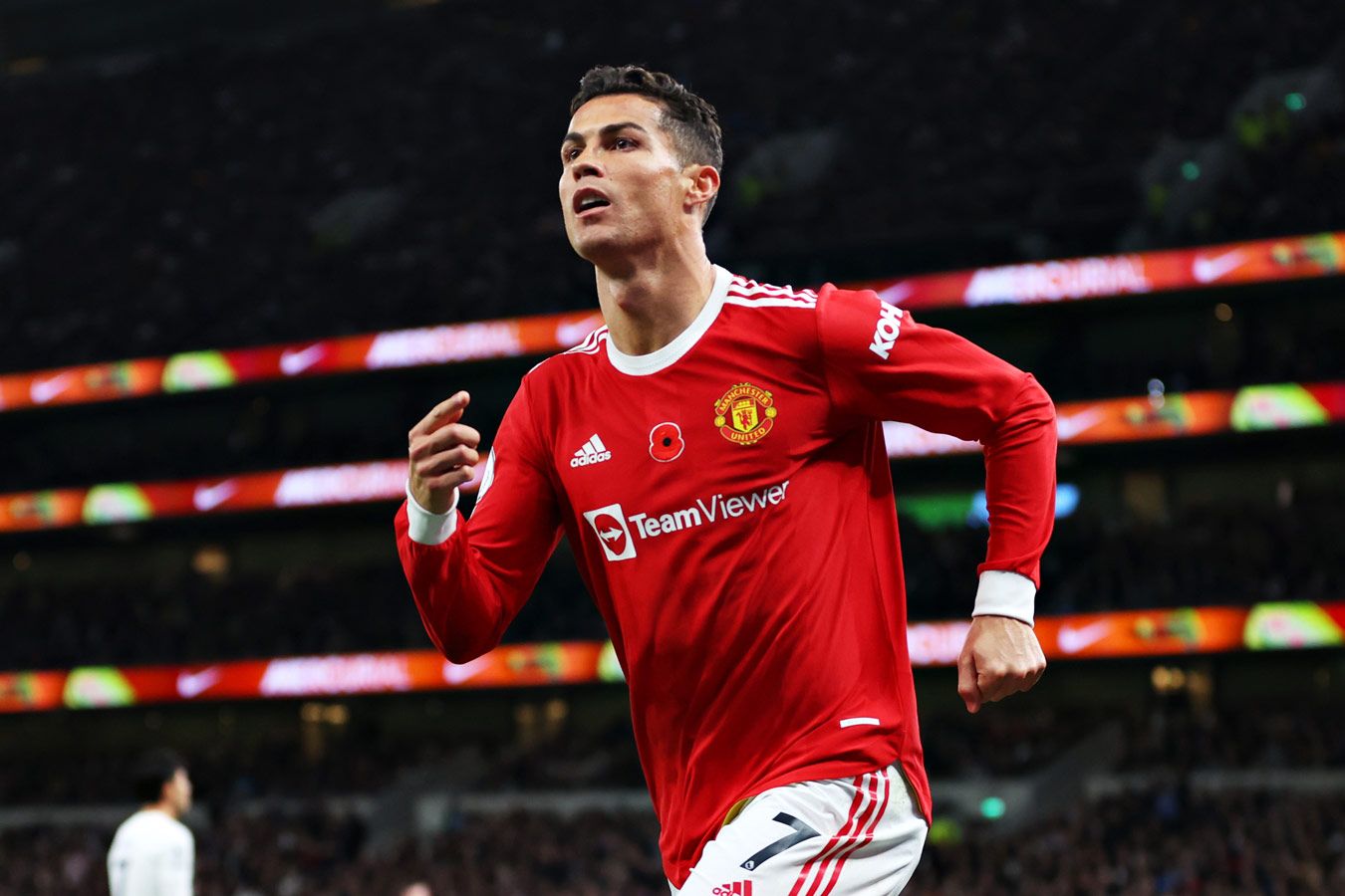 Криштиану Роналду — лучший игрок сезона в «Манчестер Юнайтед» по версии болельщиков