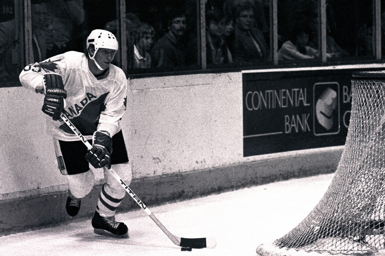16-летний Гретцки узнал, что такое советский хоккей. Знатный камбэк СССР дома у канадцев