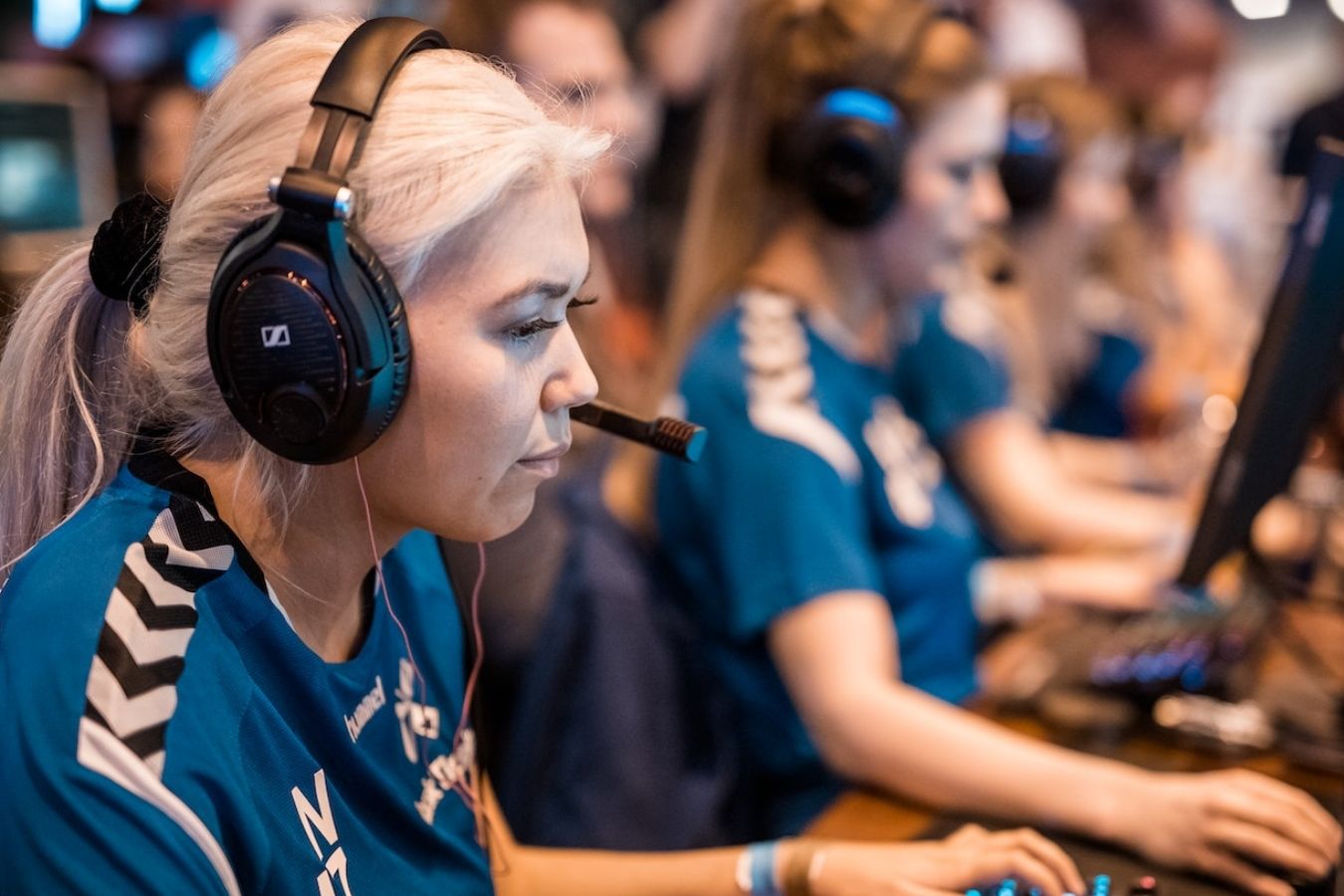 Astralis подписала женский состав по CS:GO