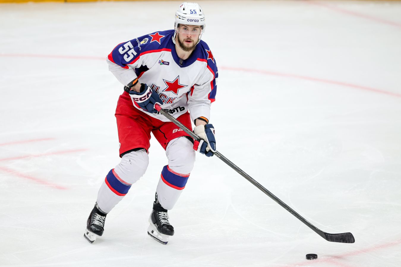 Защитник Никита Охотюк продлил контракт с ЦСКА на три года