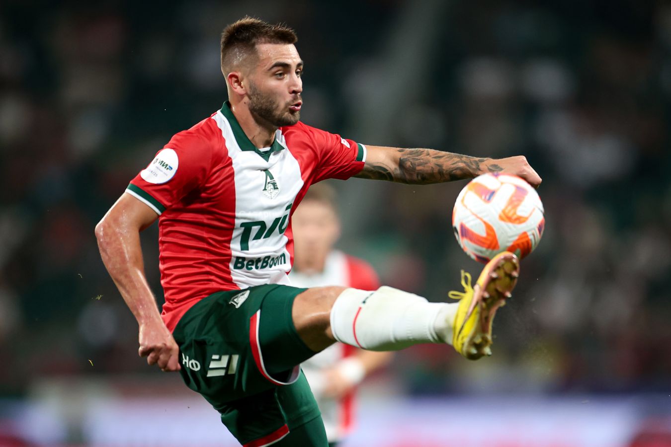 Будем просто играть. Защитник Локомотива Ненахов  о выступлении команды в РПЛ