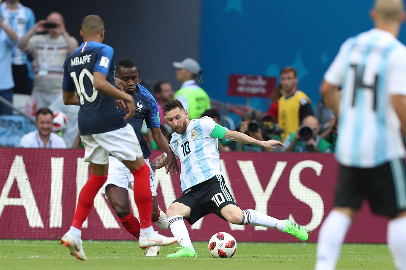 Футбол 17.02 2024. Мбаппе 2022. Аргентина Франция финал. Аргентина Франция 2022 финал.