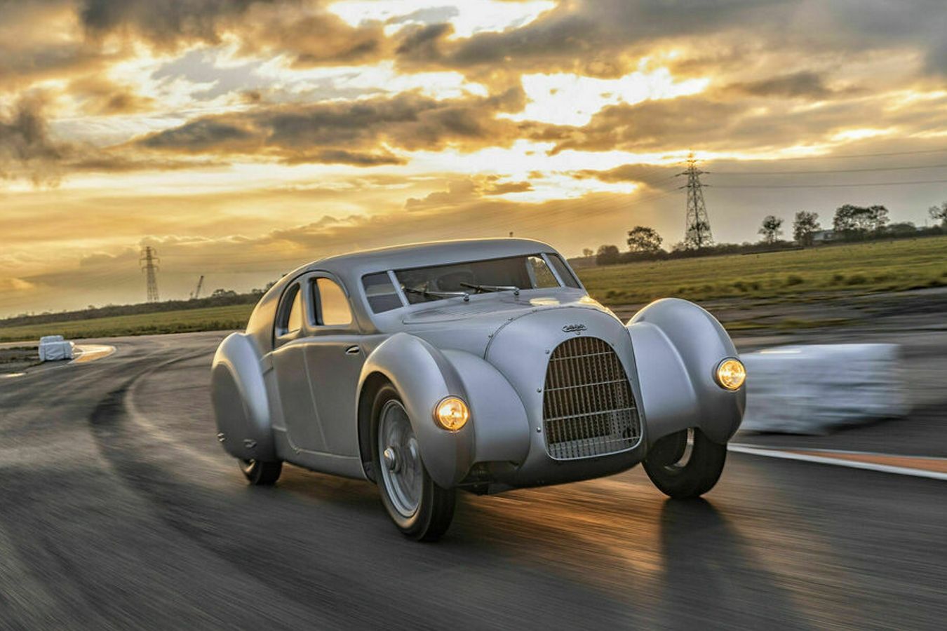 «Ауди» воссоздала машину в честь спорткара 1930-х, который не сделала из-за Второй мировой
