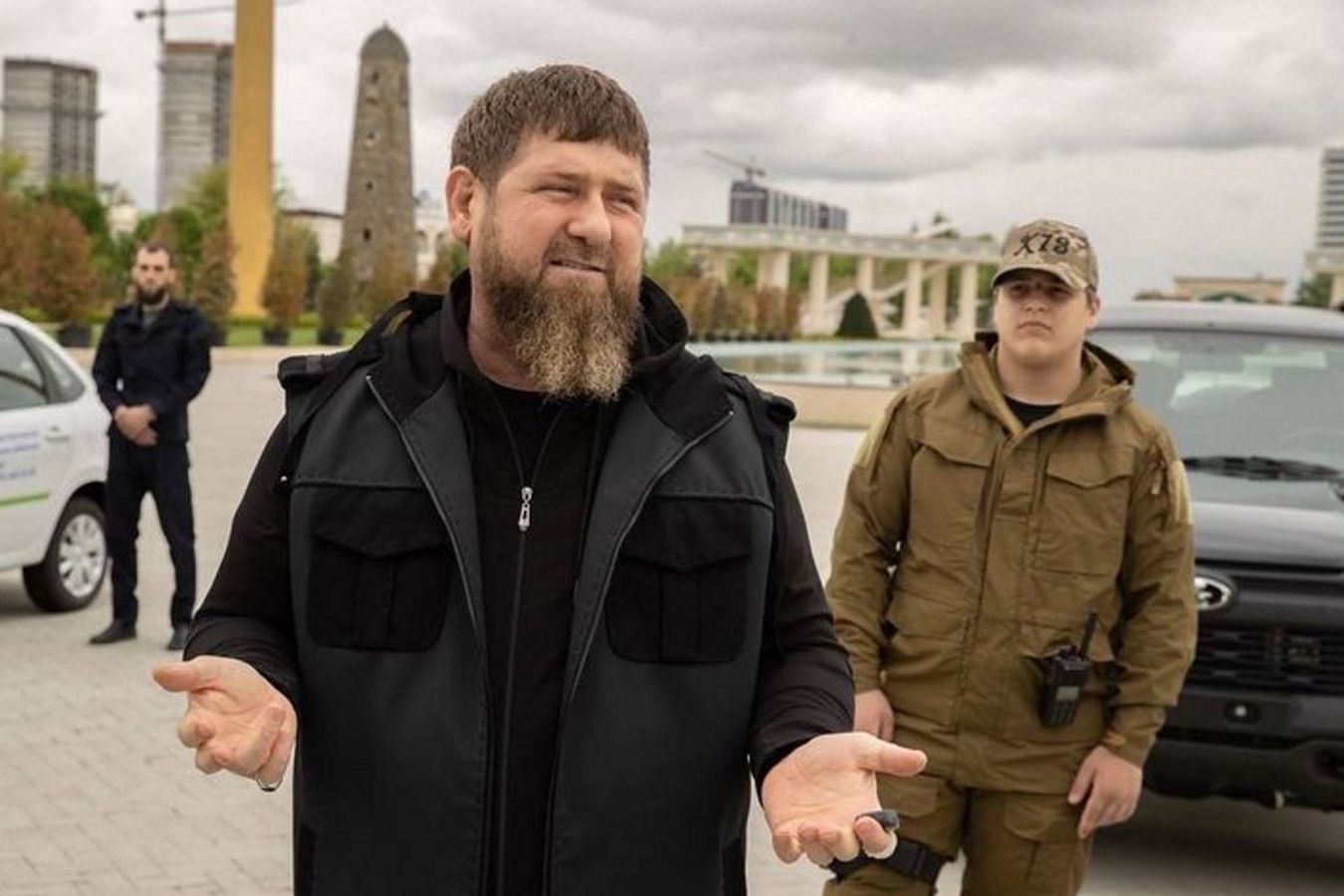 Начинающий боец Адам Кадыров стал обладателем высшей награды Чечни