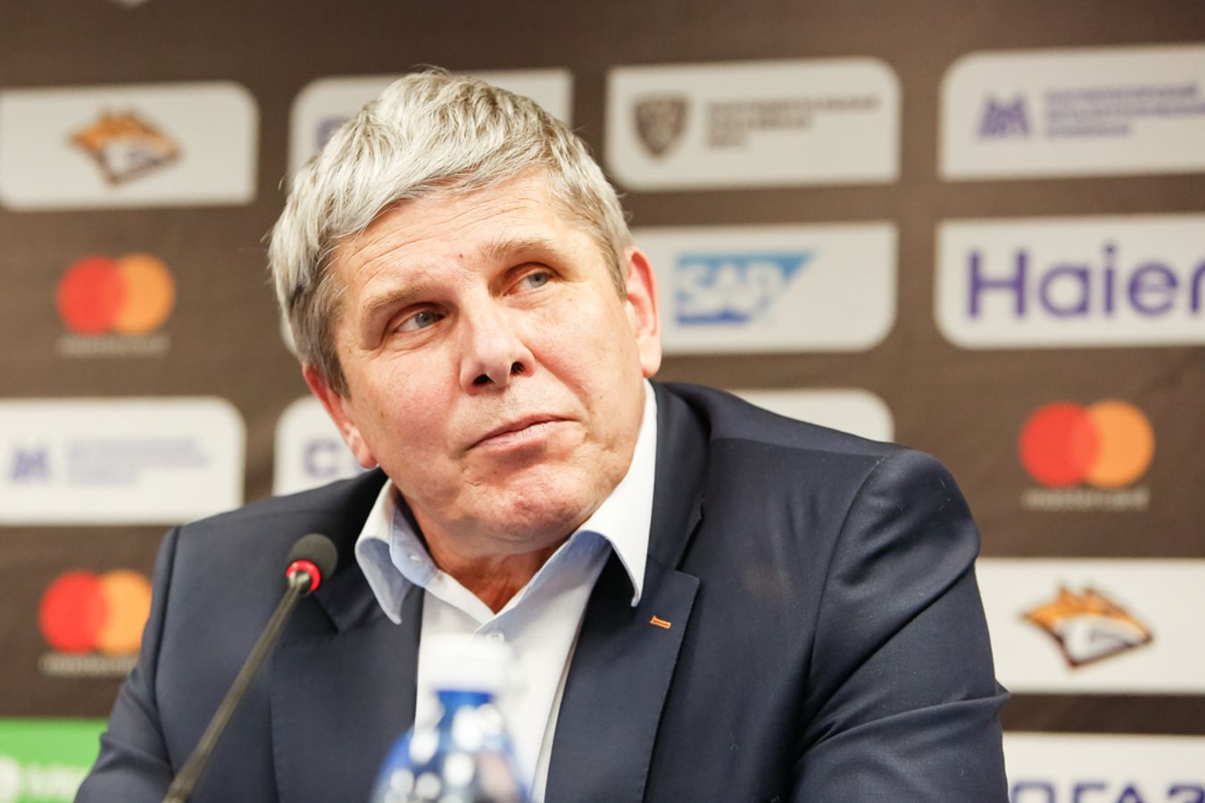 По телевизору будем за ними смотреть Ласьков о сокращении лимита на легионеров в КХЛ