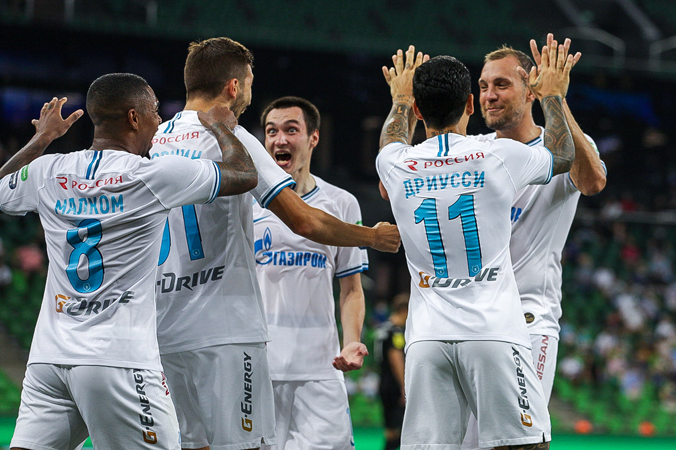 26 июля зенит. 26 июля зенит. Ультрас фк. Игроки футбола. Зенит урал 7 1.