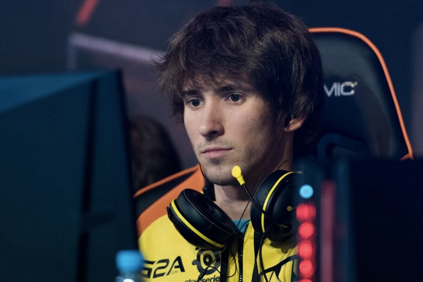 Денди и ХВОСТ сыграют в одной команде на шоу-турнире по Dota 2