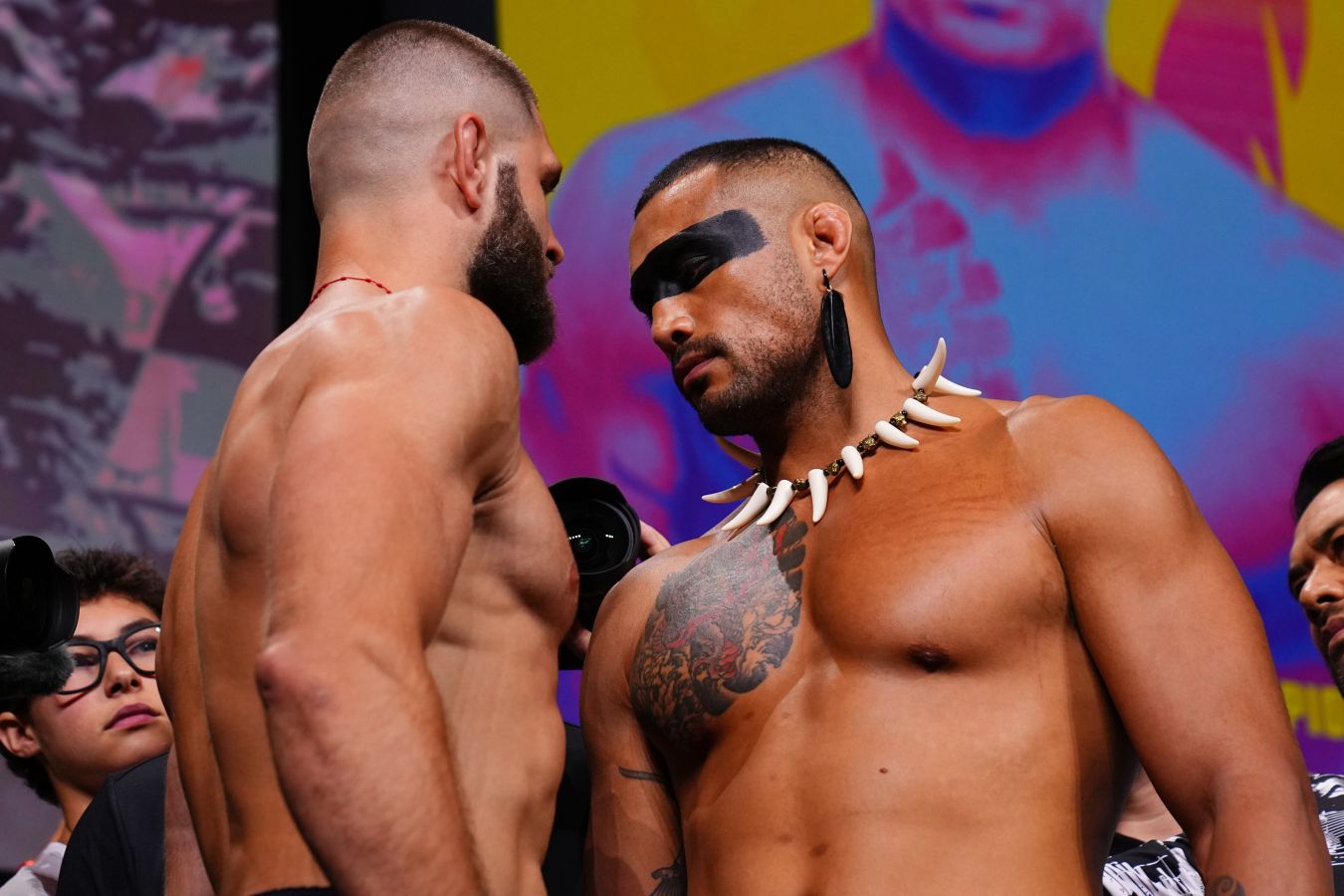 UFC 327: Прохазка — Ульберг, Мурзаканов — Коста