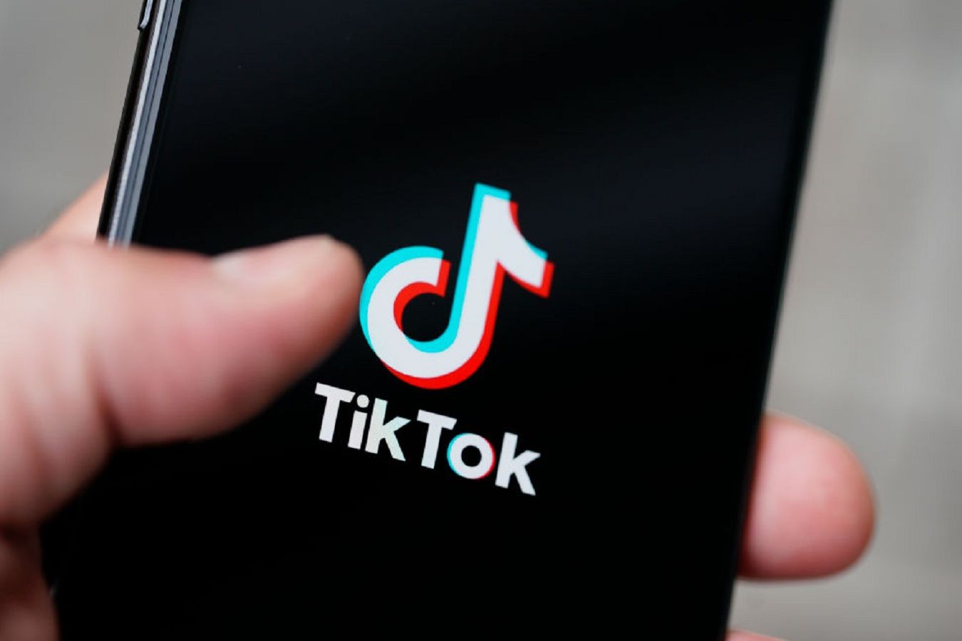 TikTok ограничивает работу в России из-за нового закона о фейках - Чемпионат