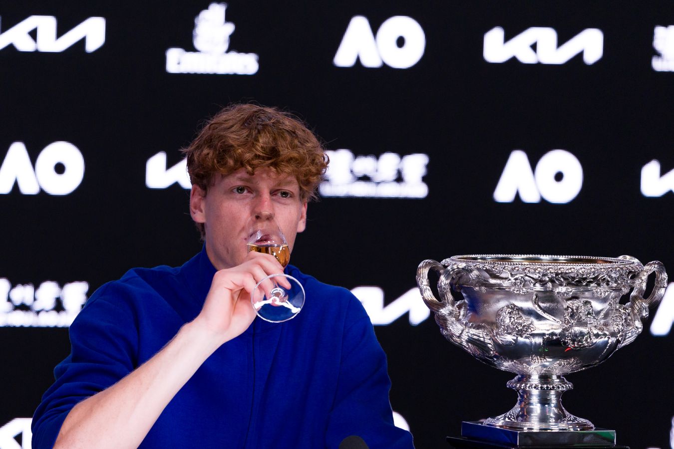 Янник Синнер снялся с турнира ATP-500 в Роттердаме
