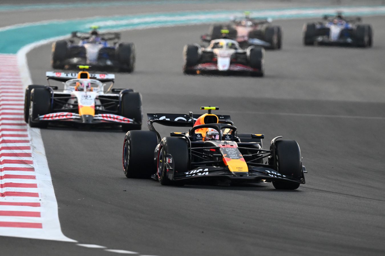 Кто худший гонщик Гран-при Абу-Даби Формулы-1?