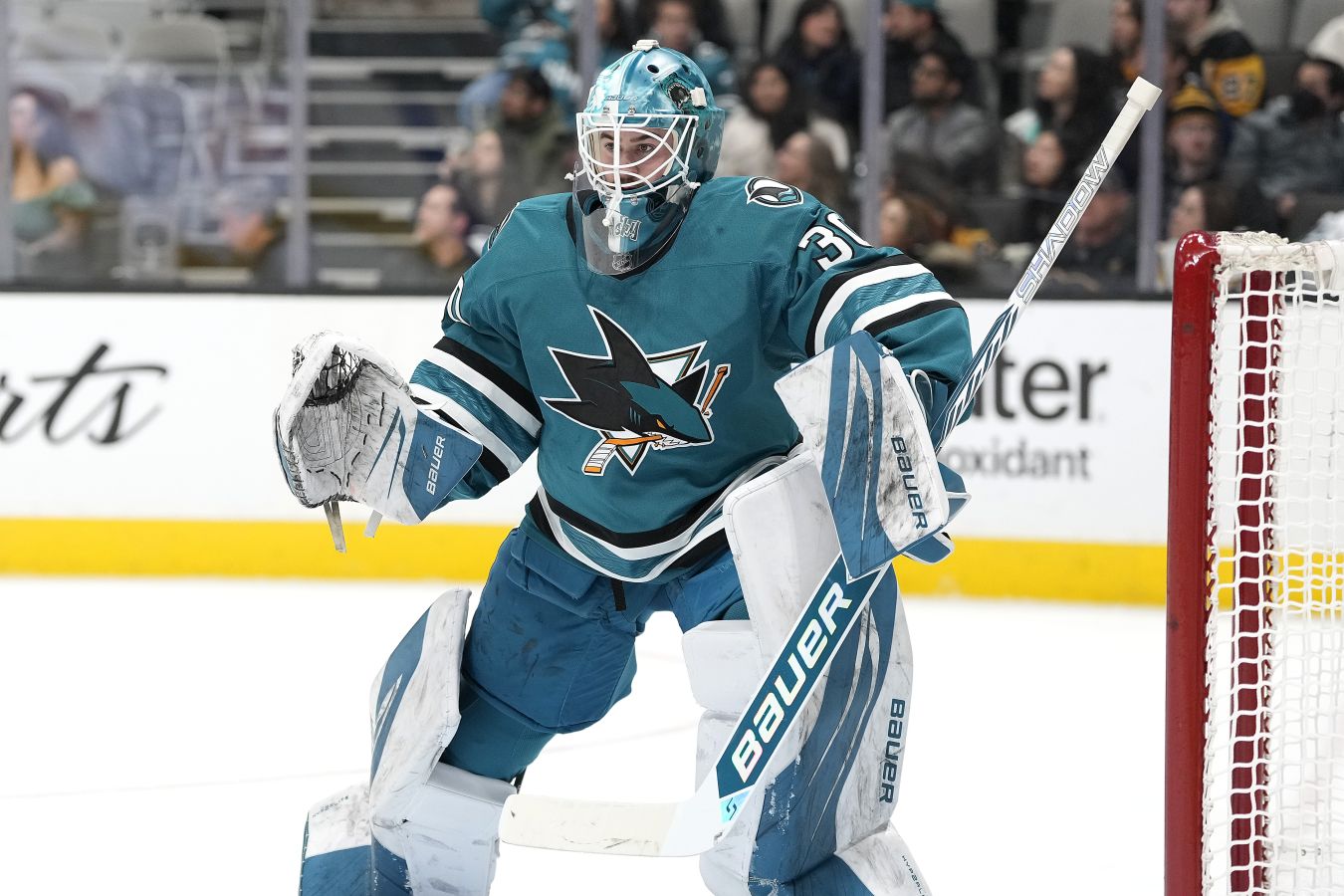 32 сейва Аскарова помогли Сан-Хосе переиграть Ванкувер в матче НХЛ