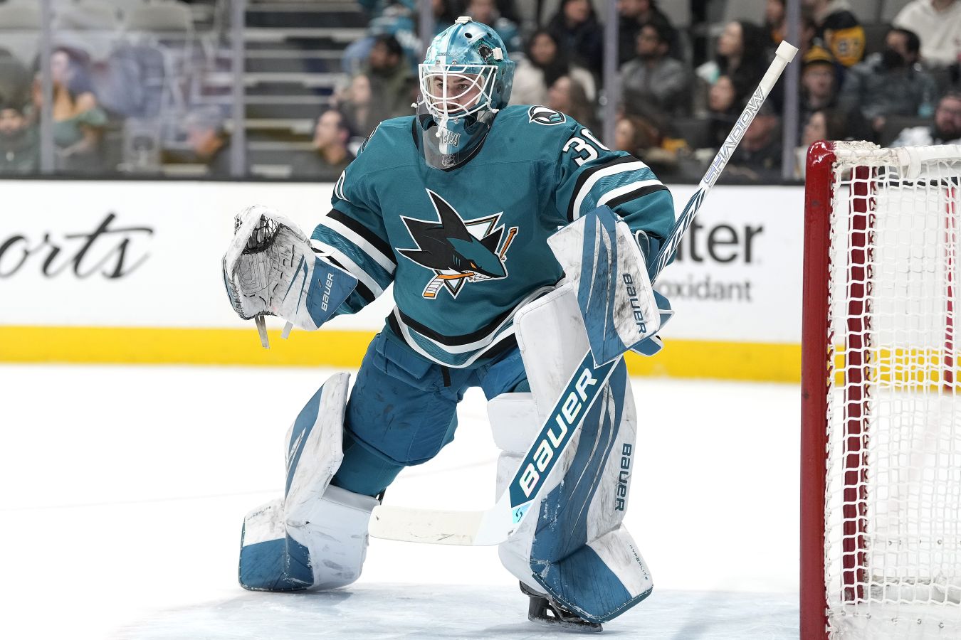 33 сейва Аскарова помогли Сан-Хосе одолеть Бостон. У Мухамадуллина и Орлова  два очка