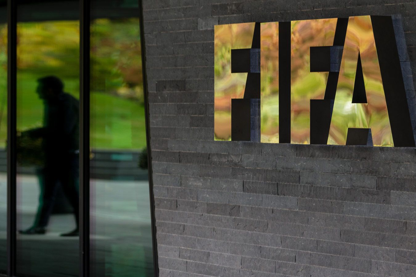 Генсек РФС: с 3-й попытки добились от ФИФА запрета приостанавливать контракты легионерам