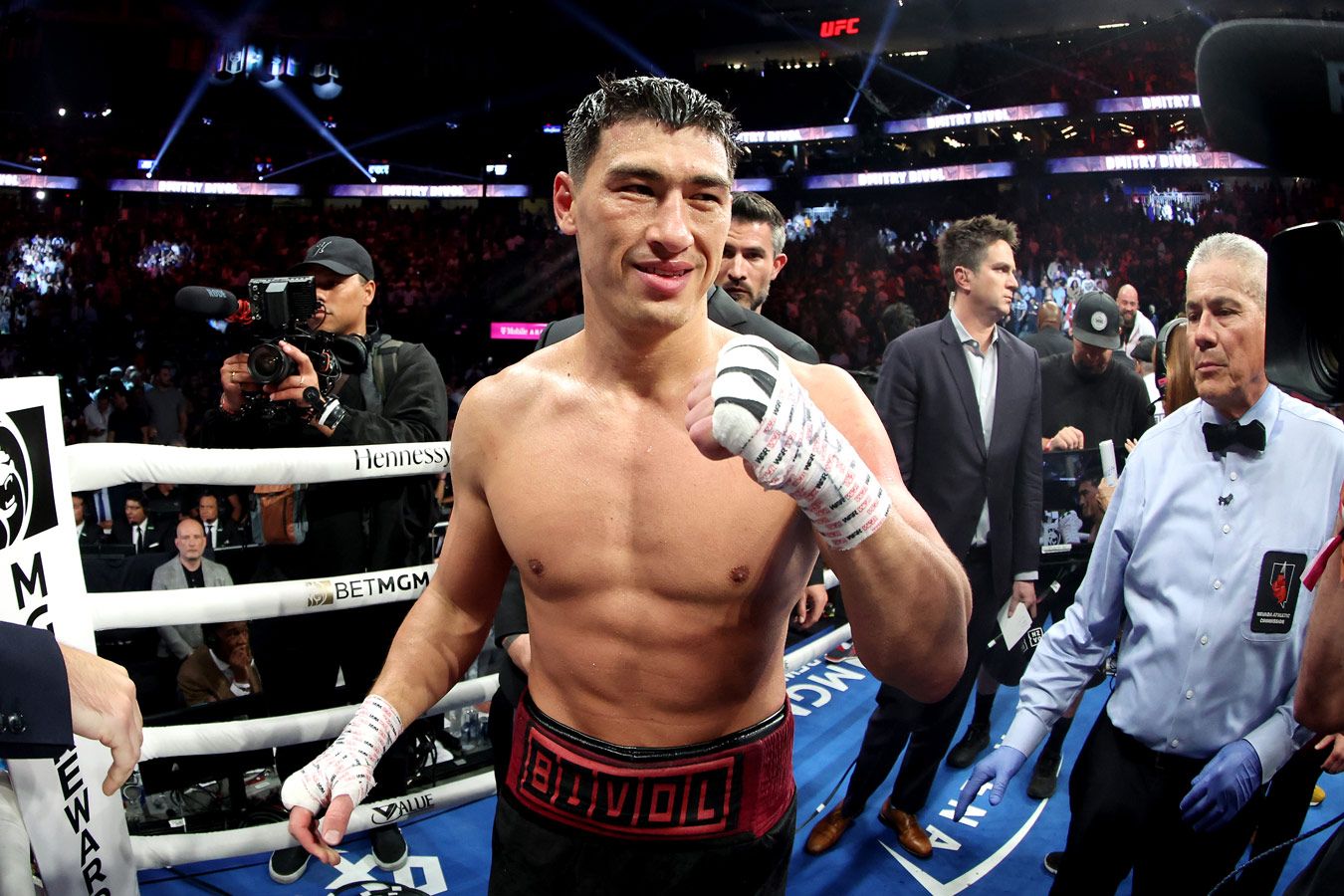 Dmitry bivol