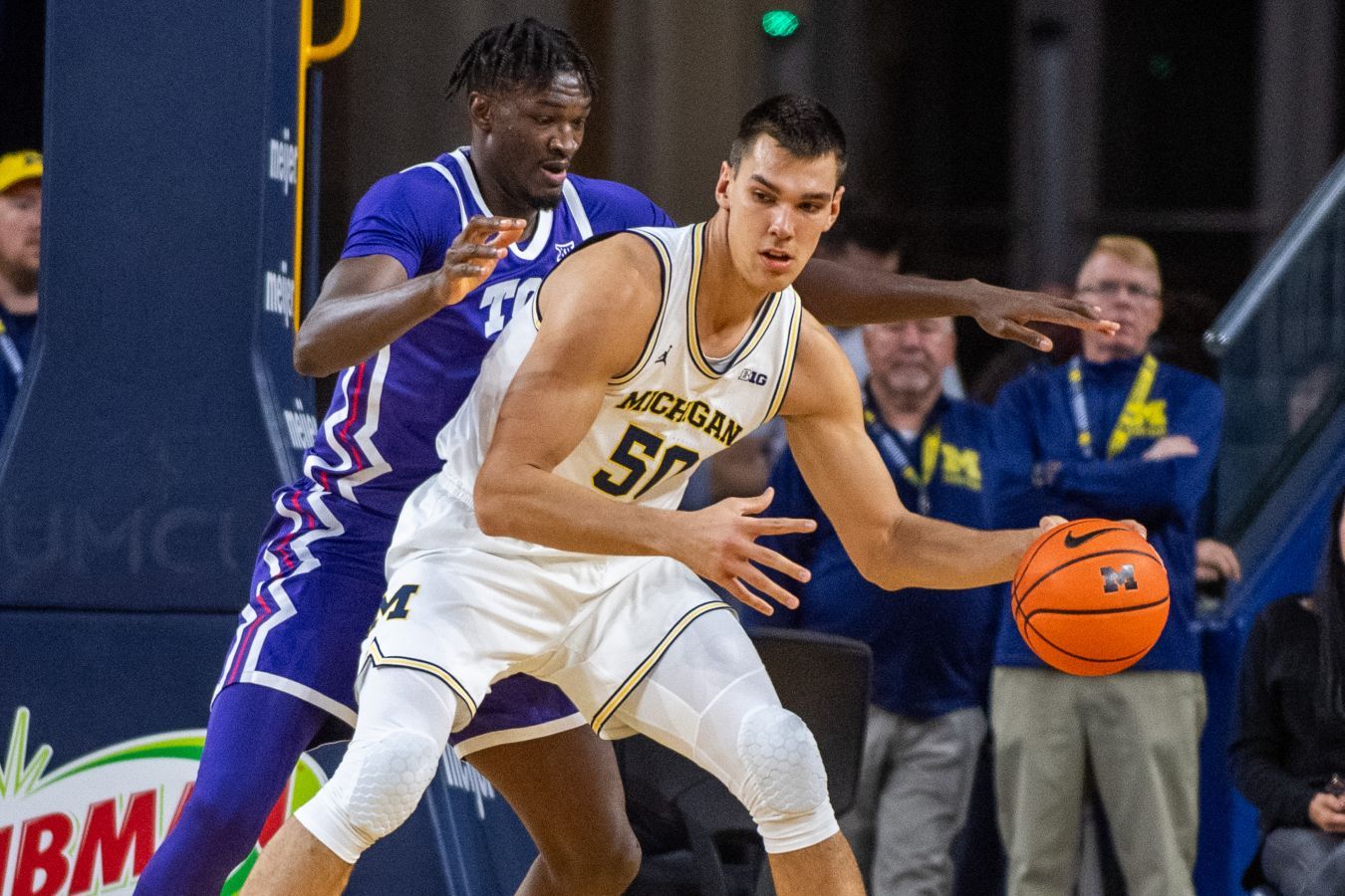 Влад Голдин признан игроком недели в конференции Big 10 NCAA
