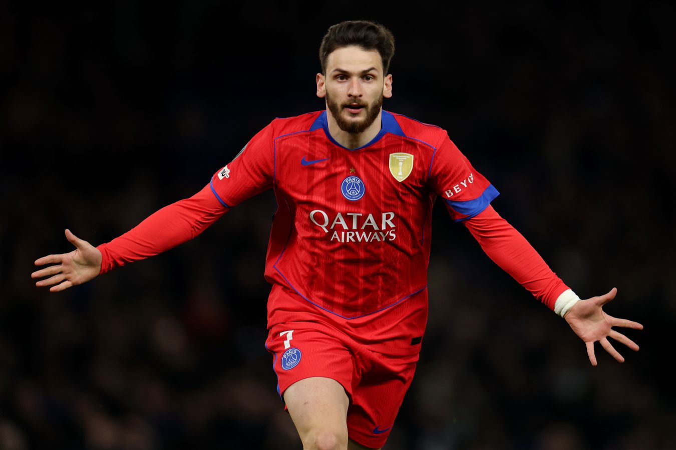 Кварацхелия становился игроком матча во всех трёх встречах плей-офф ЛЧ в этом сезоне