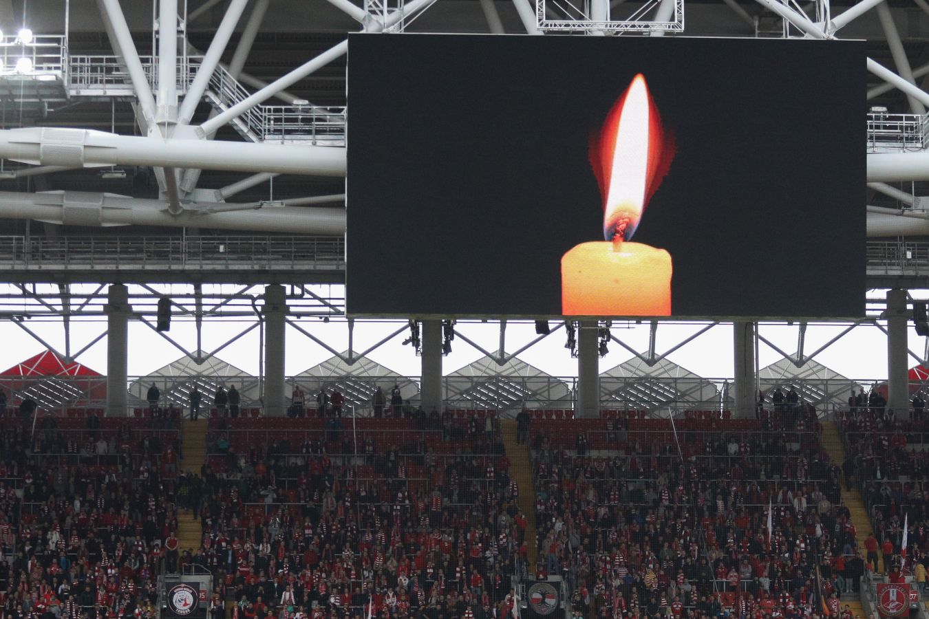 Матчи 11-го тура РПЛ начнутся с минуты молчания в память о жертвах трагедии в Ижевске