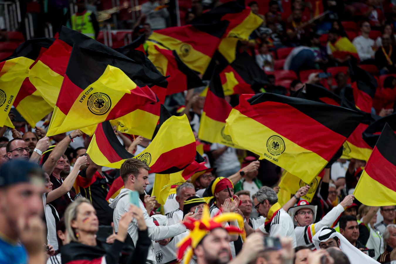 Более 300 тыс. немецких фанатов подписали петицию о переигровке матча Испания — Германия