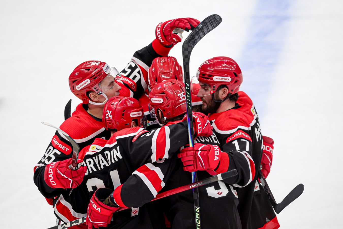 Ребята хотели сделать подарок. Барков  о победе Спартака в день рождения сына Жамнова