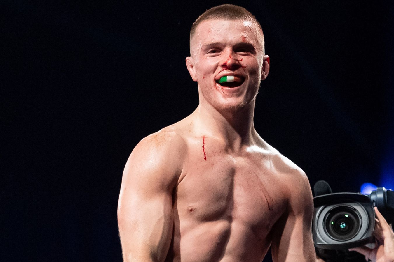 Погнали, назови дату. Бывший соперник Нурмагомедова бросил вызов Арману Царукяну