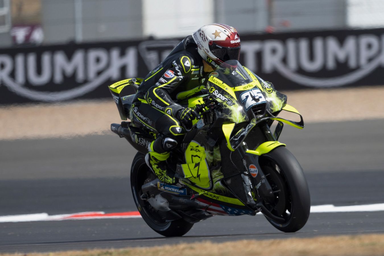 Рауль Фернандес выиграл ГП Великобритании MotoGP, Мартин — второй, Бедзекки — третий