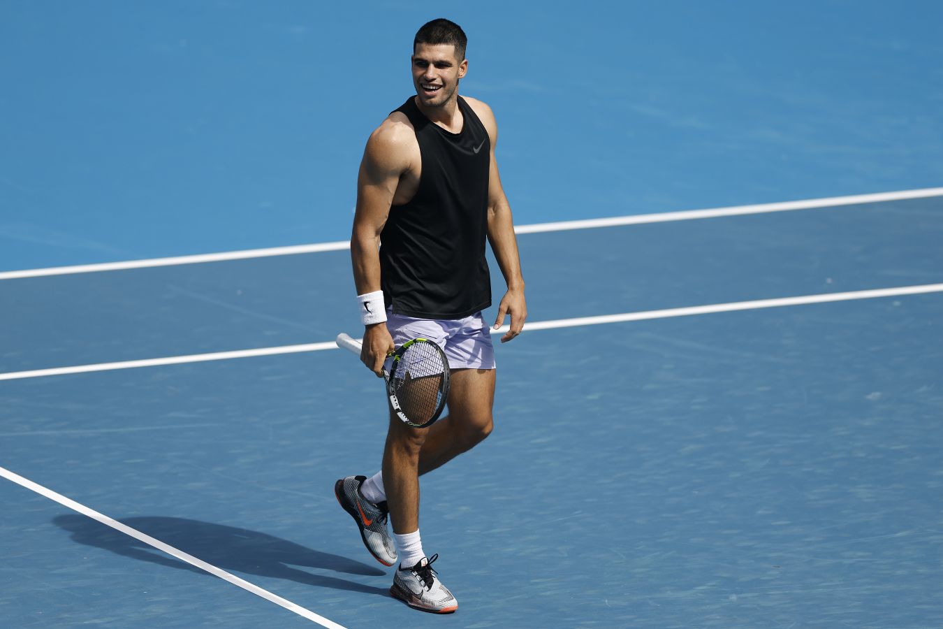 Карлос Алькарас стартовал с победы над Александром Шевченко на Australian Open — 2025