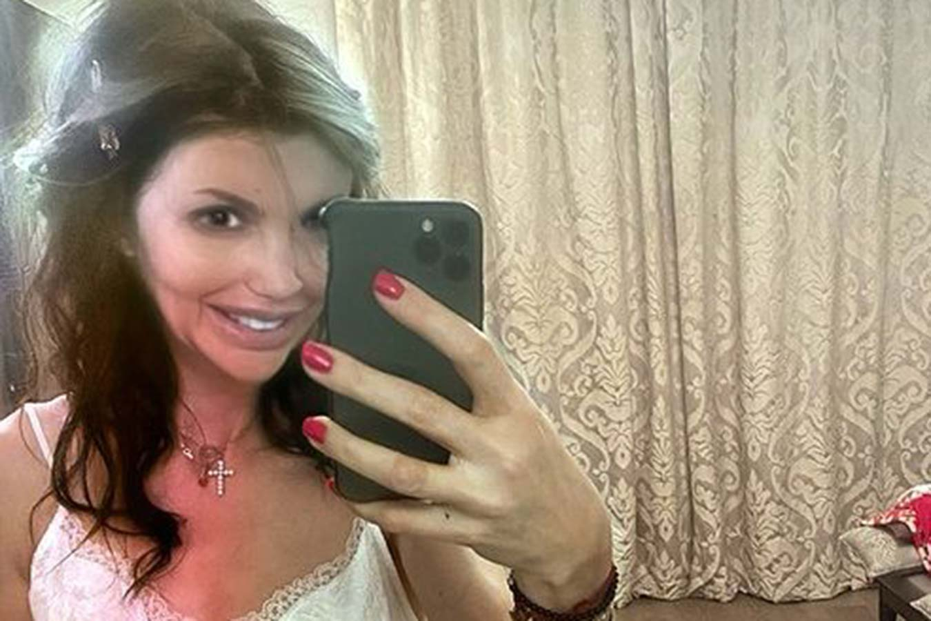 Бывшая жена Аршавина ответила на обвинения матери футболиста в краже 1 млн