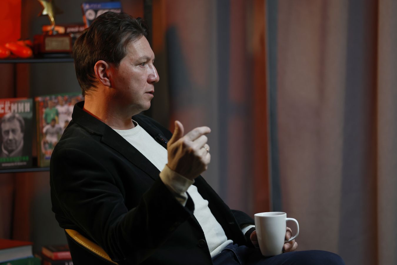 «Далеко не просто про пинание мяча». Черданцев — о новостях о возможной отставке Инфантино